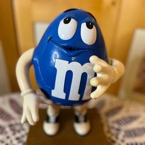M&M dispenser